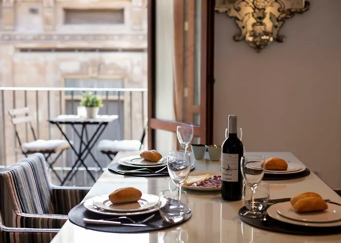 Florit Flats - Serranos Lägenhet